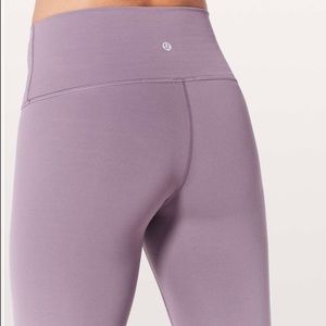 Lululemon wunder under